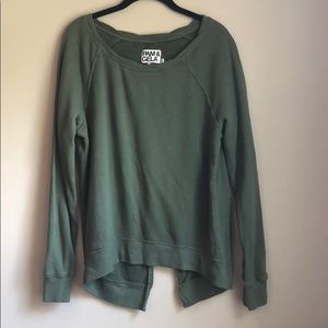 Pam & Gela Med olive sweatshirt with back zipper